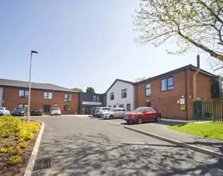 Shire Oaks Court - outside view of care home